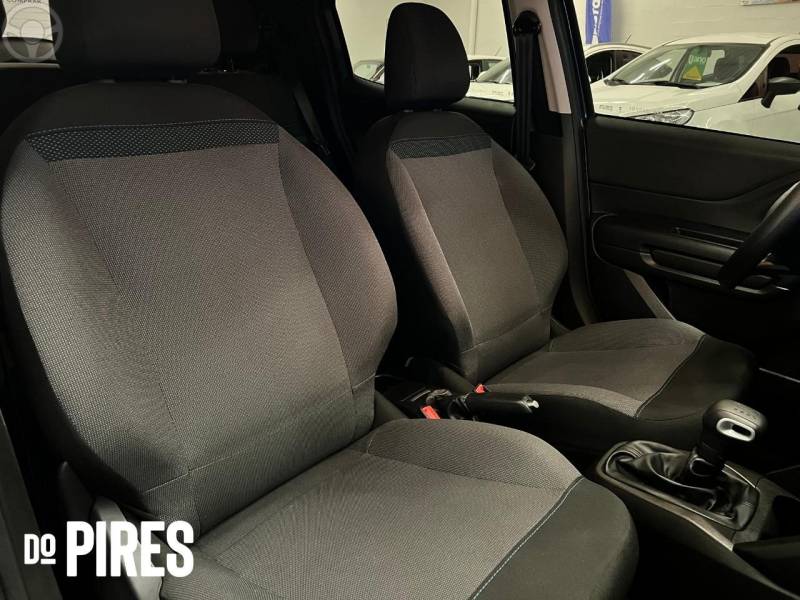 CITROËN - C3 1.6 LIVE PACK 16V FLEX 4P AUTOMÁTICO - 2023/2024 - CINZA - R$ 76.900,00