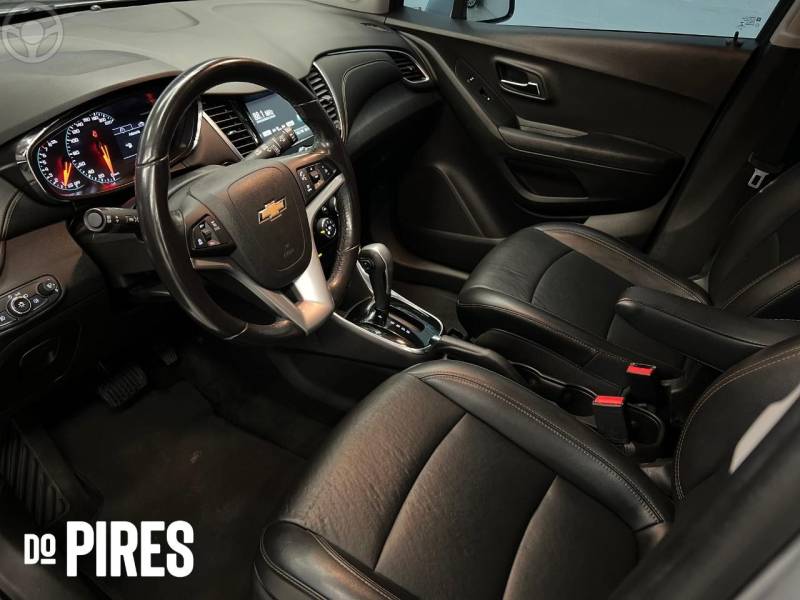 CHEVROLET - TRACKER 1.4 16V PREMIER TURBO FLEX 4P AUTOMÁTICO - 2018/2019 - PRATA - R$ 92.900,00