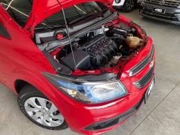 CHEVROLET - PRISMA 1.4 MPFI LT 8V FLEX 4P MANUAL - 2015/2015 - VERMELHA - R$ 52.900,00
