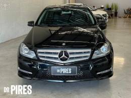 MERCEDES-BENZ - C 200 1.8 CGI AVANTGARDE 16V 4P AUTOMÁTICO - 2014/2014 - PRETA - R$ 84.900,00