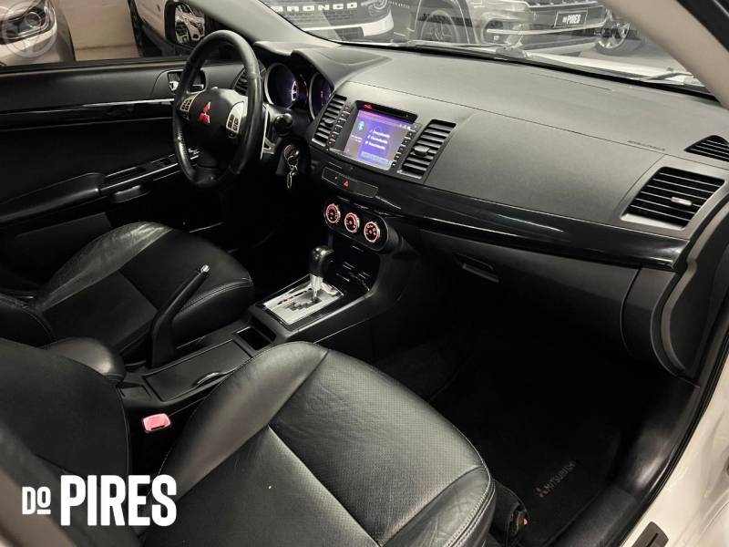 MITSUBISHI - LANCER 2.0 GT 16V 4P AUTOMÁTICO - 2013/2014 - BRANCA - R$ 68.900,00