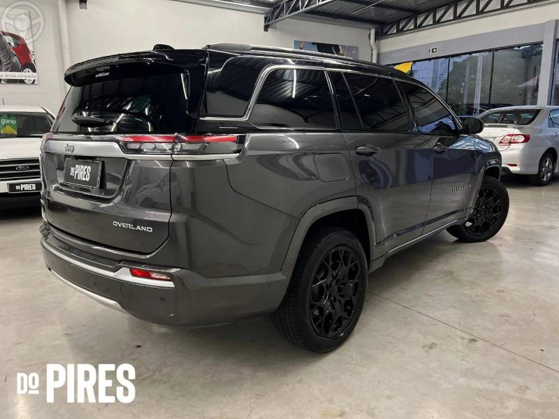 JEEP - COMMANDER 2.0 OVERLAND TD380 4X4 TURBO DIESEL 4P AUTOMÁTICO - 2021/2022 - CINZA - R$ 189.900,00
