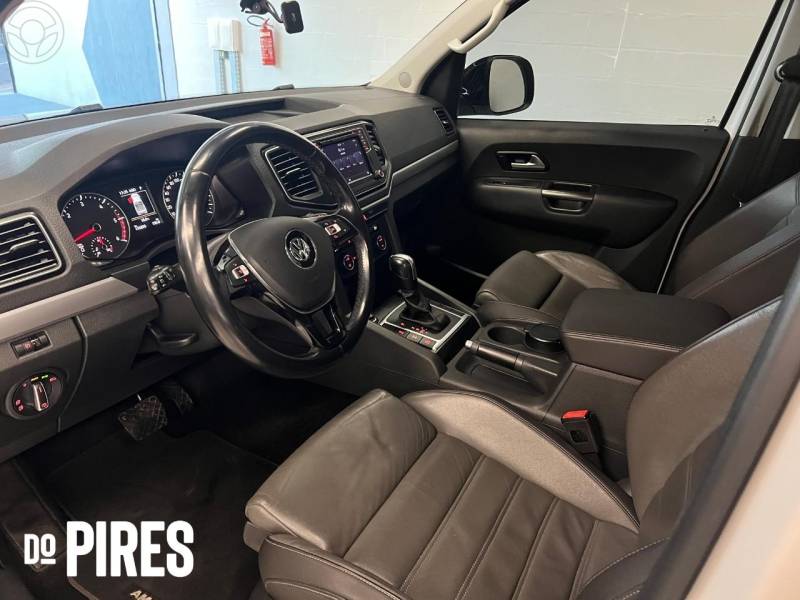 VOLKSWAGEN - AMAROK 3.0 V6 TDI HIGHLINE CD DIESEL 4MOTION AUTOMÁTICO - 2021/2022 - BRANCA - R$ 179.900,00