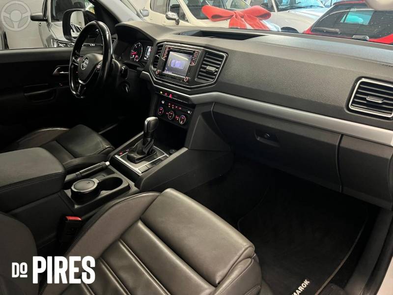 VOLKSWAGEN - AMAROK 3.0 V6 TDI HIGHLINE CD DIESEL 4MOTION AUTOMÁTICO - 2021/2022 - BRANCA - R$ 179.900,00