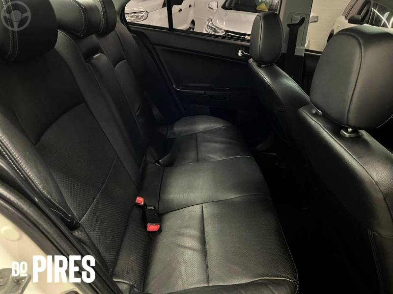 MITSUBISHI - LANCER 2.0 GT 16V 4P AUTOMÁTICO - 2013/2014 - BRANCA - R$ 68.900,00