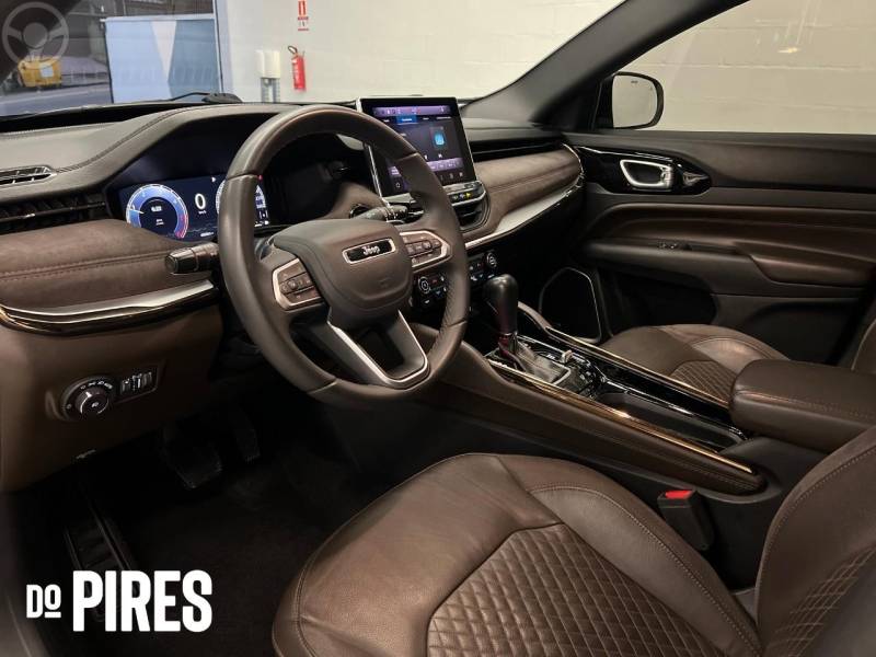 JEEP - COMMANDER 2.0 OVERLAND TD380 4X4 TURBO DIESEL 4P AUTOMÁTICO - 2021/2022 - CINZA - R$ 189.900,00