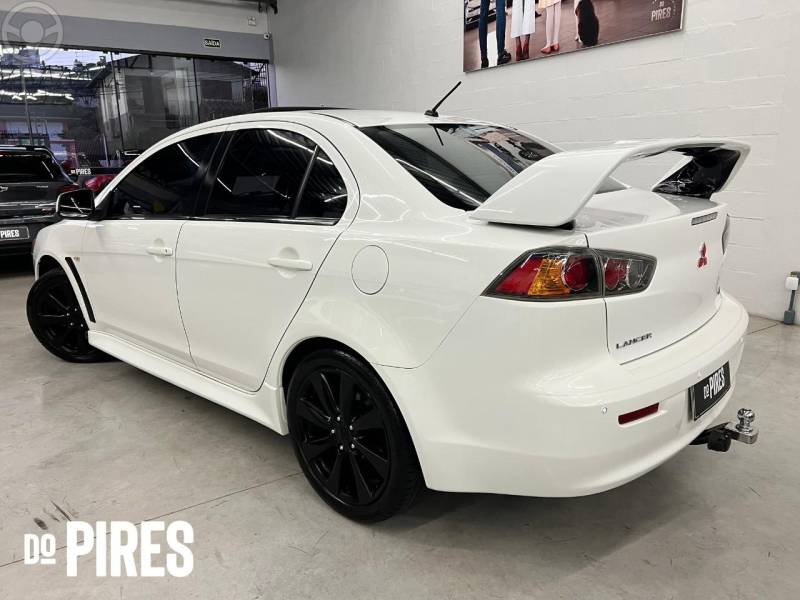 MITSUBISHI - LANCER 2.0 GT 16V 4P AUTOMÁTICO - 2013/2014 - BRANCA - R$ 68.900,00
