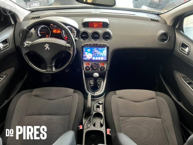FIAT - BRAVO 1.8 SPORTING 16V FLEX 4P MANUAL - 2015/2016 - VERMELHA - R$ 64.900,00