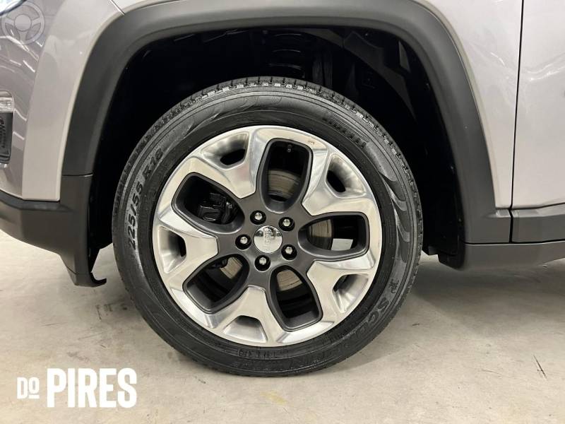 JEEP - COMPASS 2.0 16V FLEX LONGITUDE AUTOMÁTICO - 2018/2019 - PRATA - R$ 99.900,00