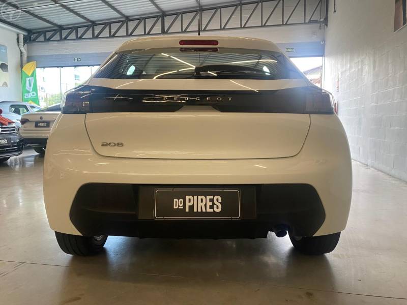 PEUGEOT - 208 1.6 ACTIVE 16V FLEX 4P AUTOMÁTICO - 2023/2023 - BRANCA - R$ 74.900,00