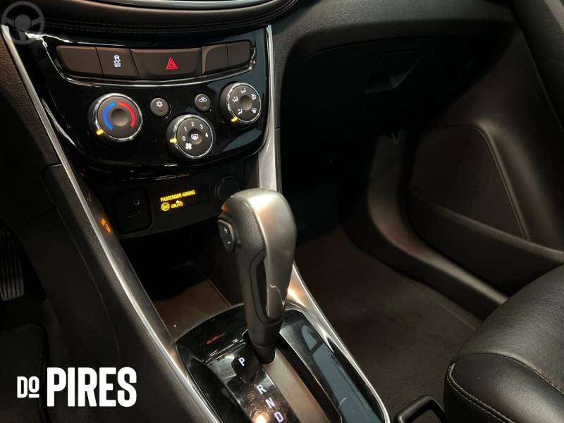 CHEVROLET - TRACKER 1.4 16V PREMIER TURBO FLEX 4P AUTOMÁTICO - 2018/2019 - PRATA - R$ 92.900,00