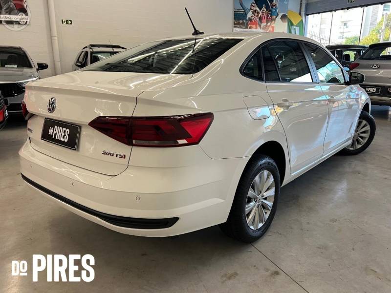 VOLKSWAGEN - VIRTUS 1.0 200 TSI COMFORTLINE AUTOMÁTICO - 2022/2022 - BRANCA - R$ 89.900,00