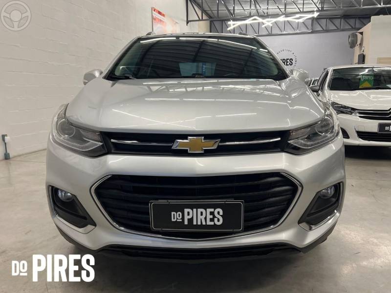 CHEVROLET - TRACKER 1.4 16V PREMIER TURBO FLEX 4P AUTOMÁTICO - 2018/2019 - PRATA - R$ 92.900,00