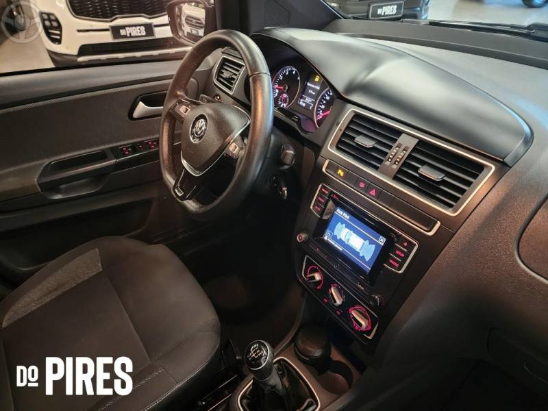 VOLKSWAGEN - FOX 1.6 MSI RUN 8V FLEX 4P MANUAL - 2017/2017 - PRETA - R$ 52.900,00