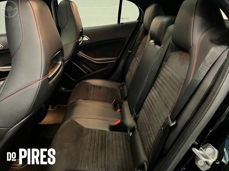MERCEDES-BENZ - GLA 250 2.0 16V TURBO SPORT 4P AUTOMÁTICO - 2018/2018 - PRETA - R$ 142.900,00