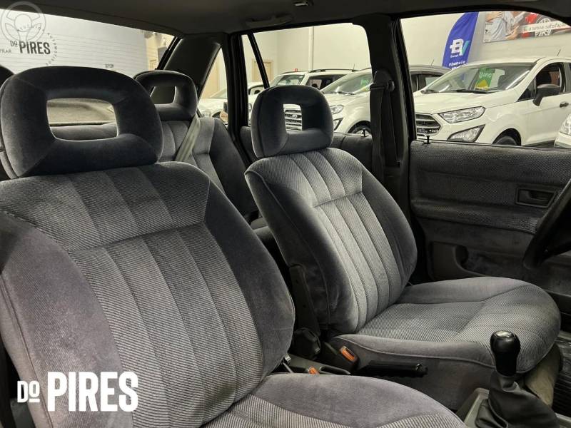 VOLKSWAGEN - SANTANA 2.0 GLSI 8V 4P MANUAL - 1993/1993 - VERMELHA - R$ 64.900,00