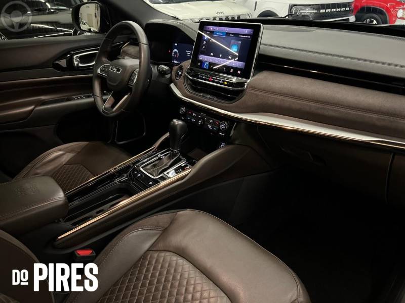 JEEP - COMMANDER 2.0 OVERLAND TD380 4X4 TURBO DIESEL 4P AUTOMÁTICO - 2021/2022 - CINZA - R$ 189.900,00