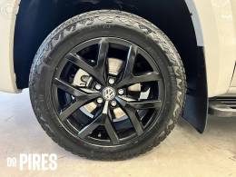 VOLKSWAGEN - AMAROK 3.0 V6 TDI HIGHLINE CD DIESEL 4MOTION AUTOMÁTICO - 2021/2022 - BRANCA - R$ 179.900,00