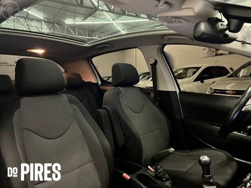 PEUGEOT - 308 2.0 ALLURE 16V FLEX 4P MANUAL - 2012/2013 - BRANCA - R$ 38.900,00
