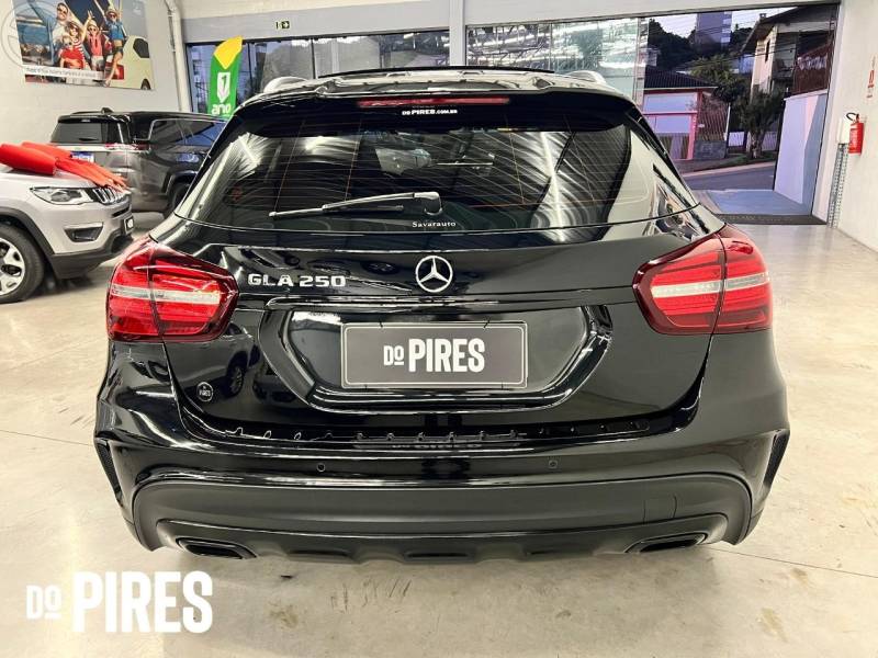 MERCEDES-BENZ - GLA 250 2.0 16V TURBO SPORT 4P AUTOMÁTICO - 2018/2018 - PRETA - R$ 142.900,00