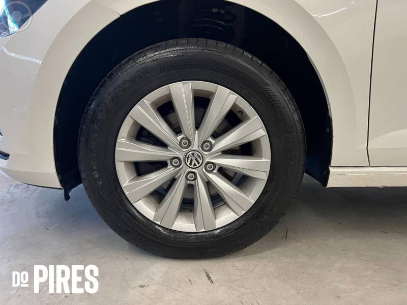 VOLKSWAGEN - VIRTUS 1.0 200 TSI COMFORTLINE AUTOMÁTICO - 2022/2022 - BRANCA - R$ 89.900,00