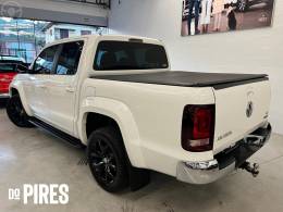 VOLKSWAGEN - AMAROK 3.0 V6 TDI HIGHLINE CD DIESEL 4MOTION AUTOMÁTICO - 2021/2022 - BRANCA - R$ 179.900,00