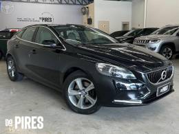VOLVO - V40 2.0 T4 DYNAMIC TURBO 4P AUTOMÁTICO - 2013/2014 - PRETA - R$ 69.900,00