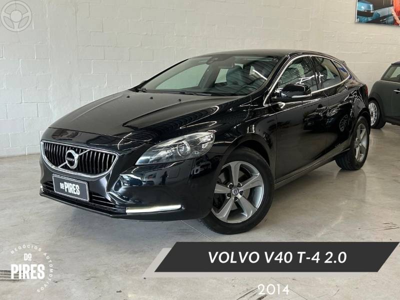 VOLVO - V40 2.0 T4 DYNAMIC TURBO 4P AUTOMÁTICO - 2013/2014 - PRETA - R$ 69.900,00