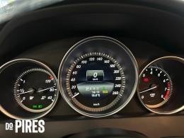 MERCEDES-BENZ - C 200 1.8 CGI AVANTGARDE 16V 4P AUTOMÁTICO - 2014/2014 - PRETA - R$ 84.900,00