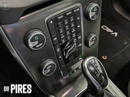 VOLVO - V40 2.0 T4 DYNAMIC TURBO 4P AUTOMÁTICO - 2013/2014 - PRETA - R$ 69.900,00