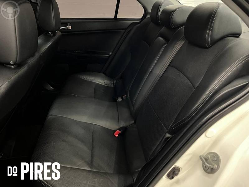MITSUBISHI - LANCER 2.0 GT 16V 4P AUTOMÁTICO - 2013/2014 - BRANCA - R$ 68.900,00