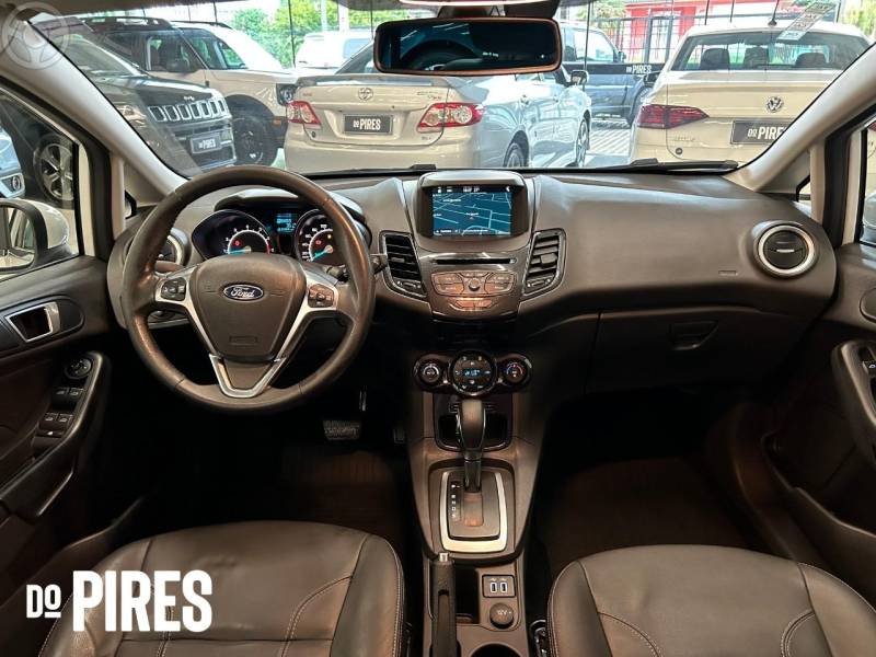 FORD - FIESTA 1.6 TITANIUM HATCH 16V FLEX 4P AUTOMÁTICO - 2018/2018 - BRANCA - R$ 59.900,00