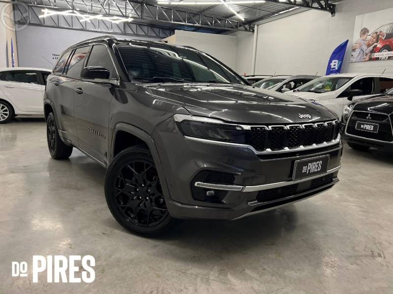 JEEP - COMMANDER 2.0 OVERLAND TD380 4X4 TURBO DIESEL 4P AUTOMÁTICO - 2021/2022 - CINZA - R$ 189.900,00