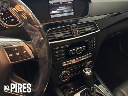 MERCEDES-BENZ - C 200 1.8 CGI AVANTGARDE 16V 4P AUTOMÁTICO - 2014/2014 - PRETA - R$ 84.900,00